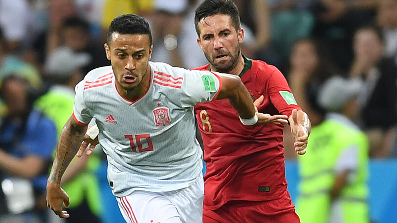 Thiago (Spanien) - Der Mittelfeldspieler kam im 3:3-Drama für Andrés Iniesta in der 70. Minute ins Spiel. Dass Cristiano Ronaldo mit einem direkten Freistoß ausglich, daran konnte auch er nichts ändern. Gegen den Iran stand Thiago nicht auf dem Platz, dafür war er im dritten Gruppenspiel gegen Marokko von Beginn an dabei. Wurde in der 74. Minute ausgewechselt, ohne Schlüsselmomente. Note: 4