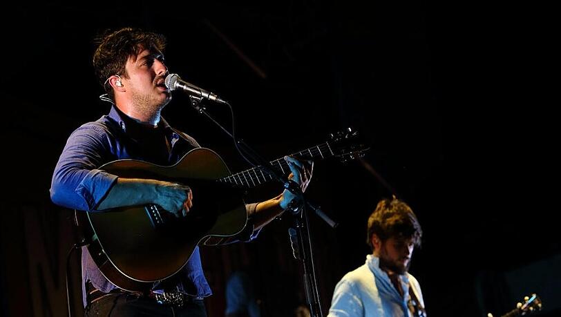 Des Rampenlichts müde? Mumford & Sons bei einem Auftritt in Florida vor wenigen Tagen Des Rampenlichts müde? Mumford & Sons bei einem Auftritt in Florida vor wenigen Tagen