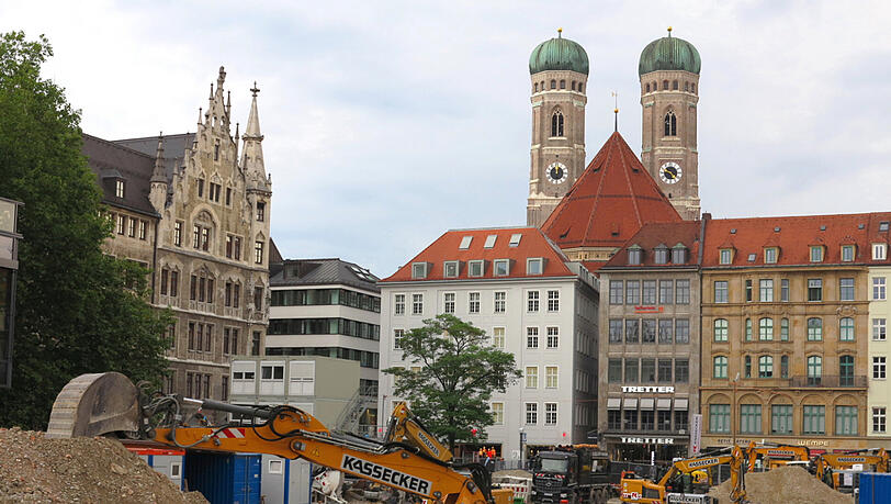 Riesen-Baustelle in der Innenstadt: So schaut's aktuell am Marienhof aus. Die Bauarbeiten für die Zweite Stammstrecke sind in vollem Gange. Riesen-Baustelle in der Innenstadt: So schaut's aktuell am Marienhof aus. Die Bauarbeiten für die Zweite Stammstrecke sind in vollem Gange.