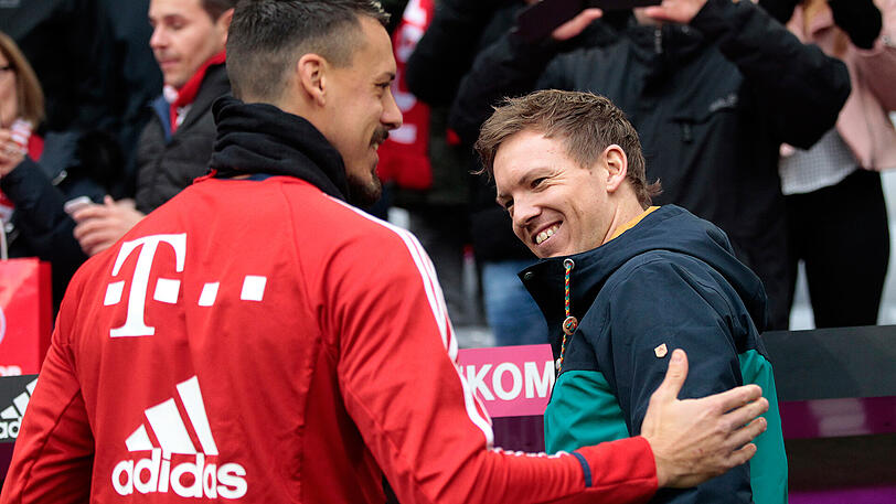 "Vom Slang her sind sie ein bisschen anders." - Sandro Wagner über den Unterschied zwischen Julian Nagelsmann und Jupp Heynckes.