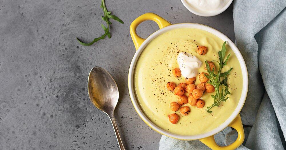 Cremig-w-rzige-Curry-Blumenkohlsuppe