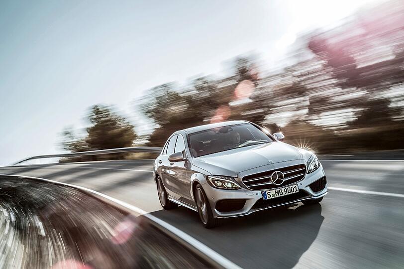 Soll neue Maßstäbe im Segment der unteren Premium-Mittelklasse setzen: Die neue Mercedes C-Klasse.