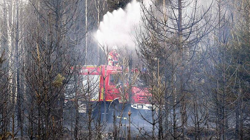 Nach einer Dreiviertelstunde hatten die Retter das Feuer in den Griff bekommen.