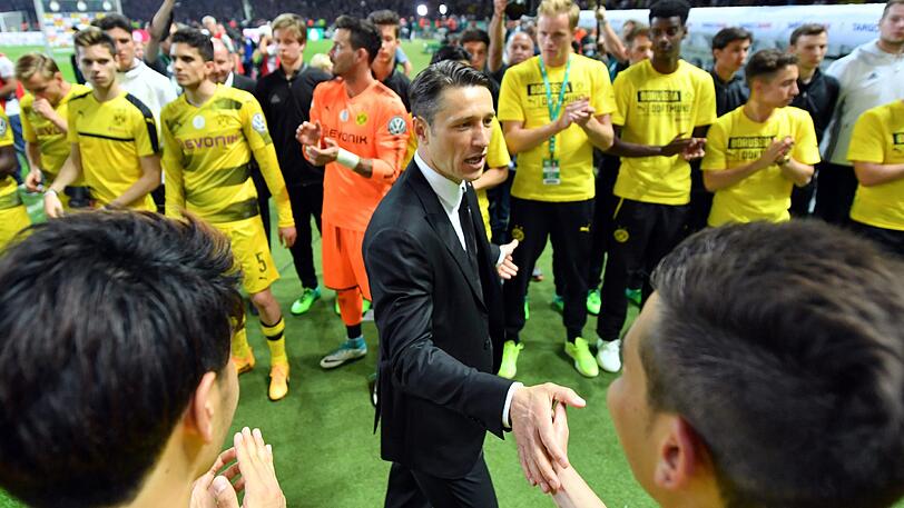Trainer Niko Kovac kist enttäuscht über den Trostpreis.
