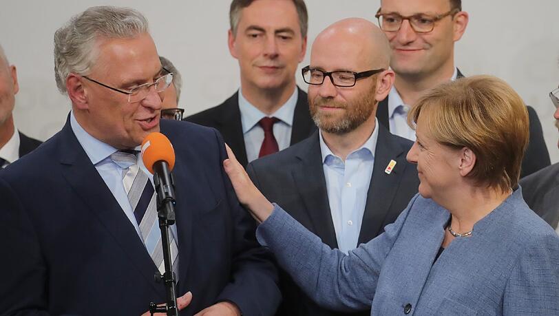 Joachim Herrmann (l.) sollte und wollte nach Berlin. Ändert er jetzt seine Meinung? Joachim Herrmann (l.) sollte und wollte nach Berlin. Ändert er jetzt seine Meinung?