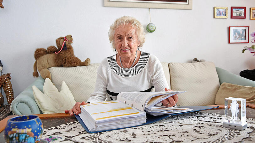 Silvia Eckert prüfte nach der Konto-Kündigung nochmals den ganzen Schriftverkehr und die Auszüge: keine Auffälligkeiten.