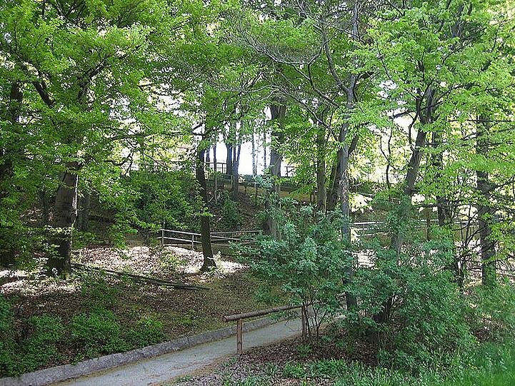 Wer von hier den Nockherberg hochgeht, kommt zum Stadtbalkon gegenüber der Hochstraße.