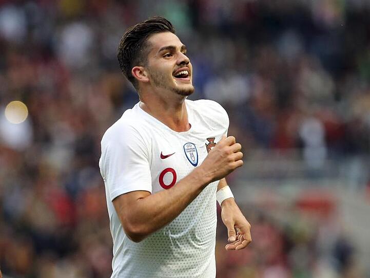 Trägt ab sofort das Eintracht-Trikot: André Silva.