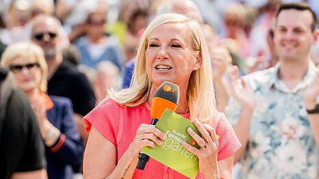 Andrea Kiewel moderiert seit 2000 den "ZDF-Fernsehgarten".