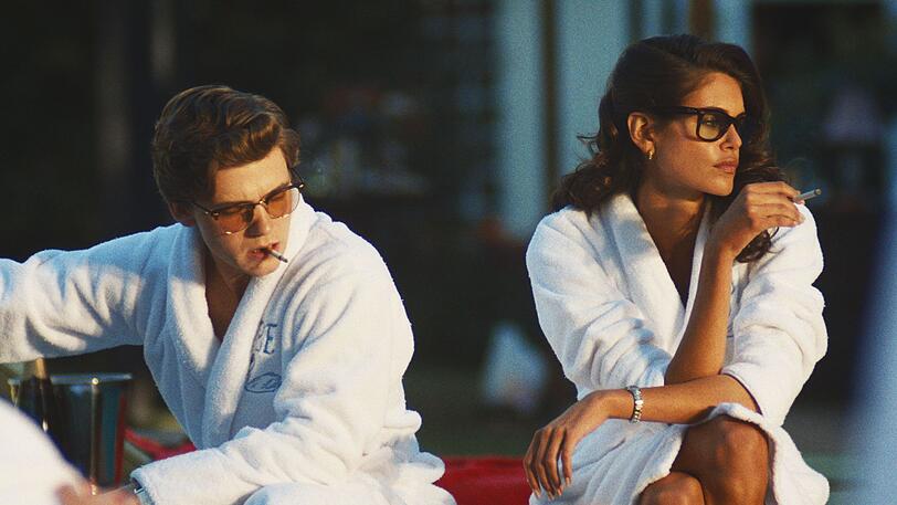 Eigentlich wünscht sich Bret (Igby Rigney) mehr als nur eine Freundschaft mit Susan (Kaia Gerber) Eigentlich wünscht sich Bret (Igby Rigney) mehr als nur eine Freundschaft mit Susan (Kaia Gerber)