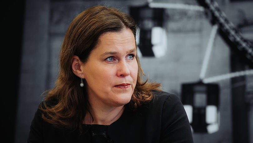 "Ich ducke mich nicht weg", sagt Verena Dietl. "Ich ducke mich nicht weg", sagt Verena Dietl.