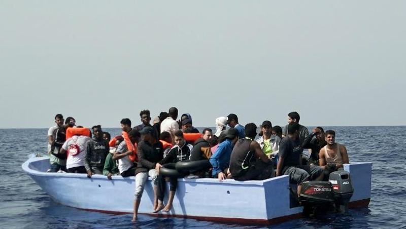 Bundesinnenminister Seehofer sucht mit seinen Kollegen aus Frankreich, Italien und Malta eine Übergangslösung für aus Seenot gerettete Migranten. Bundesinnenminister Seehofer sucht mit seinen Kollegen aus Frankreich, Italien und Malta eine Übergangslösung für aus Seenot gerettete Migranten.
