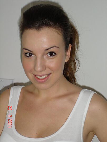 OLIVIA DAHMEN: Singen,Tanzen und Shoppen sind ihre Hobbies.