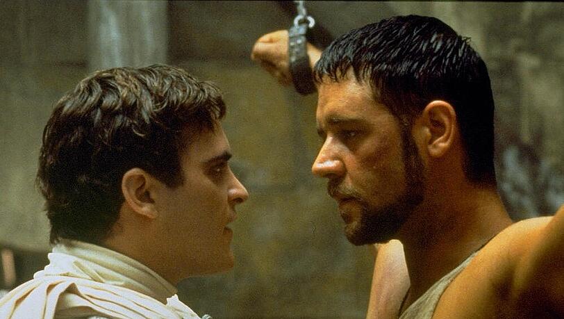 Joaquin Phoenix (li.) und Russell Crowe in einer Szene aus "Gladiator" Joaquin Phoenix (li.) und Russell Crowe in einer Szene aus "Gladiator"