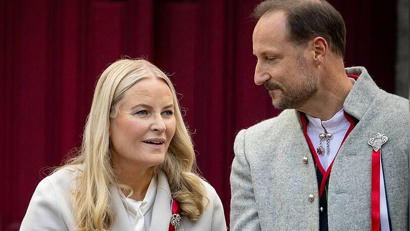 Haakon und Mette-Marit halten in der schweren Zeit zusammen. Haakon und Mette-Marit halten in der schweren Zeit zusammen.