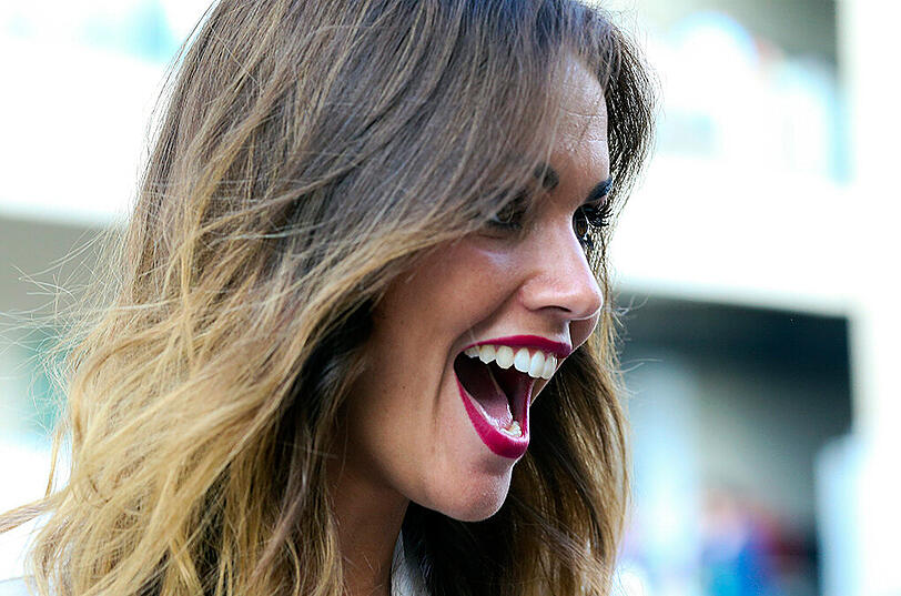 Lara Alvarez.