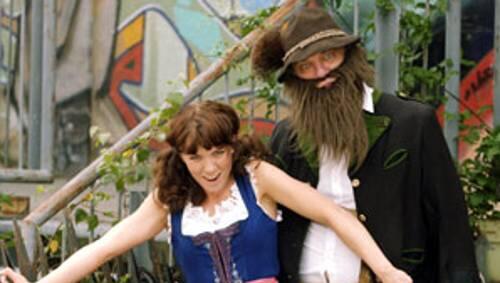 M. O. Tauchen und Lesley Higgl. M. O. Tauchen und Lesley Higgl.