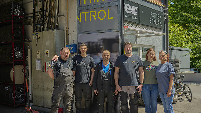 Das Team des Reifenh&auml;ndlers Senjak - ein mittelst&auml;ndischer Familienbetrieb.