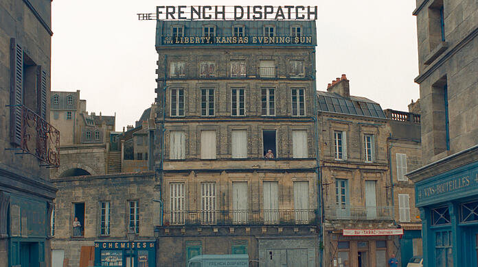 Ein nostalgisch verklärtes, angeranztes Paris, wo das amerikanische Wochenmagazin "The French Dispatch" ein Standbein hat.