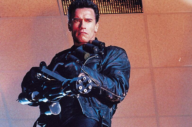 "Hasta la Vista, Baby": Professionell entledigt sich der Terminator (Arnold Schwarzenegger) eines unliebsamen Feindes