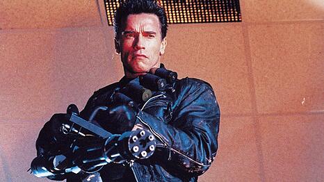 "Hasta la Vista, Baby": Professionell entledigt sich der Terminator (Arnold Schwarzenegger) eines unliebsamen Feindes