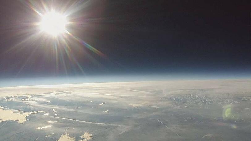 Der Sonnenschein trügt: Hier oben ist es minus 43 Grad kalt. Die Kapsel ist gut isoliert, drin hat es nur minus sieben Grad.