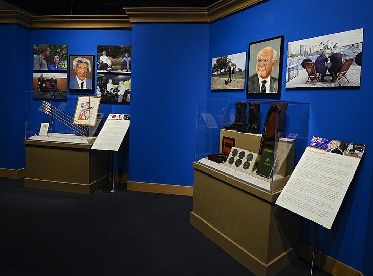 George W. Bush zeigt seine Bilder!