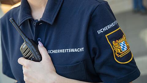 Die bayerische Sicherheitswacht soll weiter wachsen. (Archivbild)