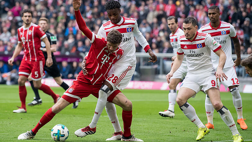 THOMAS MÜLLER NOTE 3
Mit einigen guten Pässen in der ersten Halbzeit, war immer in Bewegung. Frech: Sein Versuch mit der linken Hacke, der knapp am Tor vorbeistrich (48.).