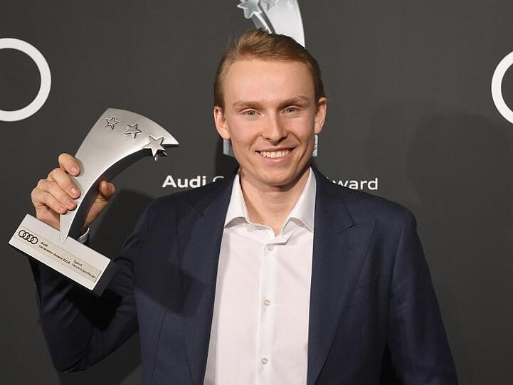 Der Skirennläufer Henrik Kristoffersen ist mit dem "Audi Generation Award" in der Kategorie "Sport" zu sehen. Foto: Felix Hörhager