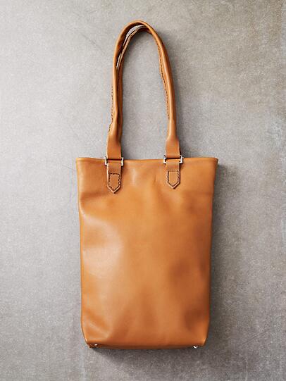 Eine fertige Tasche, Modell: "Barer".