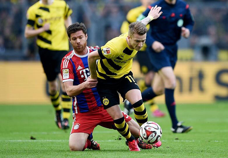 XABI ALONSO NOTE 2
Die zentrale Figur im Pep-System beim BVB. Quasi Mittelmann einer (gedachten) Mittelfeld-Dreierkette mit Rafinha und Bernat. Dazu Ballbringer für Lahm/Schweinsteiger und rustikale Abteilung Aber: Einige Ballverluste, zum Beispiel in der 65. Minute. Sah Gelb (75.).