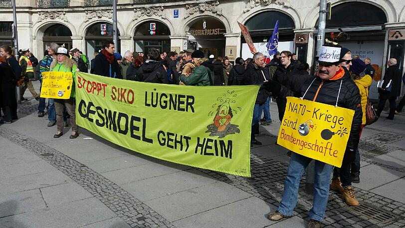 Die Bilder zur Demonstration gegen die Sicherheitskonferenz in München...