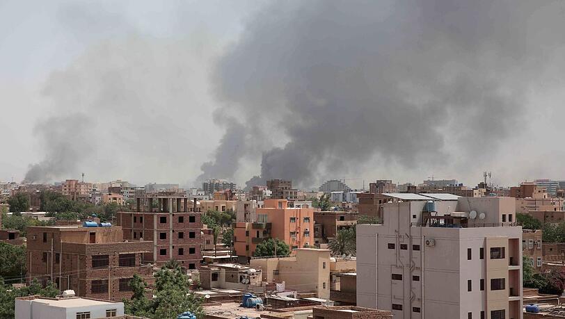 Bei den Gefechten im Sudan sind bereits mehrere Menschen gestorben.
