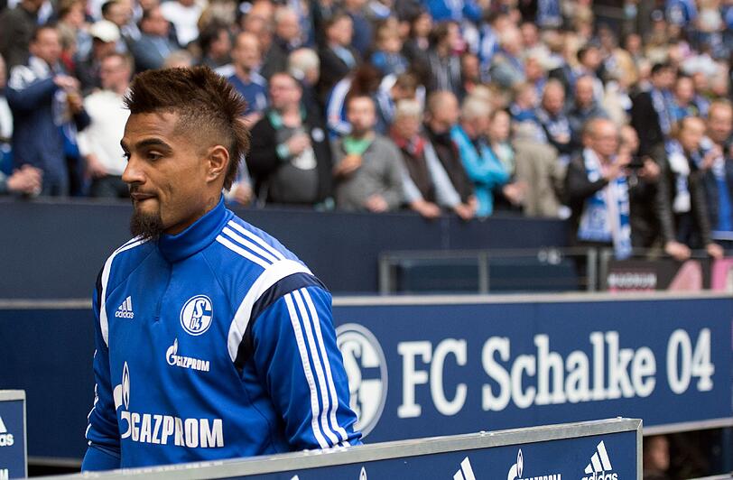 Ein teurer Schalker Sorgenfall: Kevin Prince Boateng. Fünf Millionen jährlich kostet der suspendierte Mittelfeldspieler die Schalker. Derzeit trainiert der 28-Jährige beim AC Mailand mit. Wahrscheinlich scheint, dass die Blauen ihn im Januar nach Italien abgeben - selbst wenn sie bis Sommer weiter Teile des Gehalts übernehmen müssten.