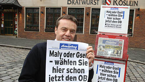 Maly oder Gsell? Bei der Wirtshaus-Wahl von „Bratwurst Röslein“–Wirt Gregor Lemke und AZ liegt derzeit Amtsinhaber Ulrich Maly vorne. Maly oder Gsell? Bei der Wirtshaus-Wahl von „Bratwurst Röslein“–Wirt Gregor Lemke und AZ liegt derzeit Amtsinhaber Ulrich Maly vorne.