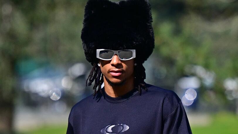 Probiert auch modisch viel aus: Bayern-Star Michael Olise