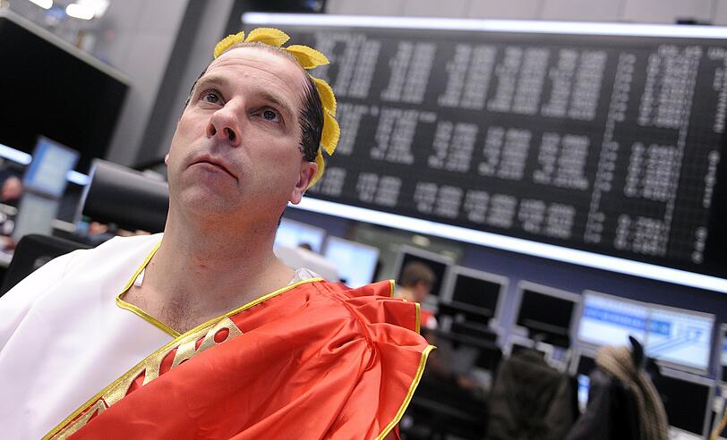 Beim traditionellen Börsenfasching am Faschingsdienstag kommen die Händler kostümiert auf das Börsenparket.