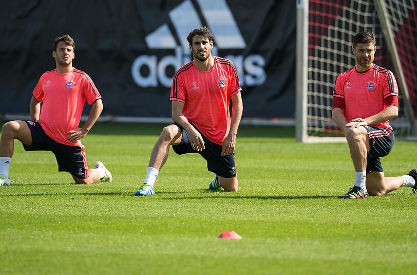 Drei Spanier unter sich: Juan Bernat, Javi Martinez und Xabi Alonso (v.l.)