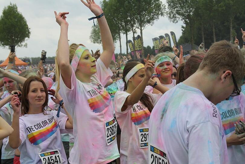 Bunter geht's nicht: Der Color Run in Riem. Die Bilder.