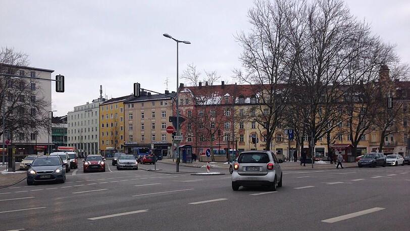 Am Harras ist ständig viel Verkehr.