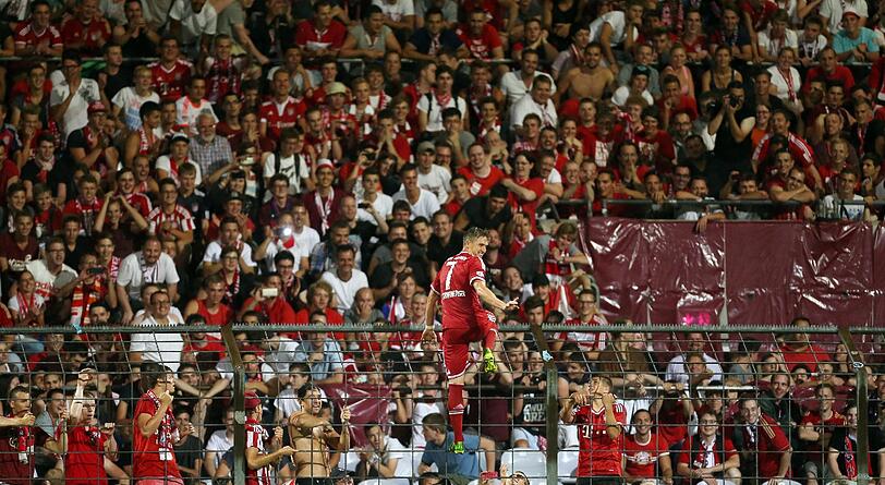 Impressionen vom Amateur-Derby im Grünwalder Stadion.