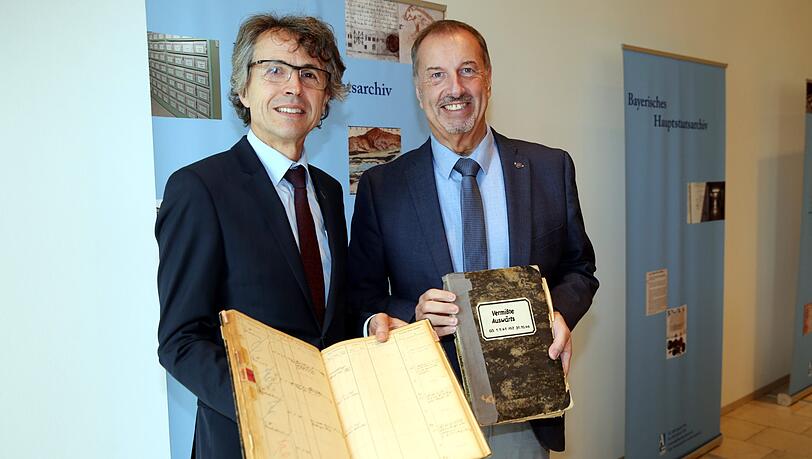 Bernhard Grau Direktor (l.) und LKA-Präsident Robert Heimberger. Bernhard Grau Direktor (l.) und LKA-Präsident Robert Heimberger.