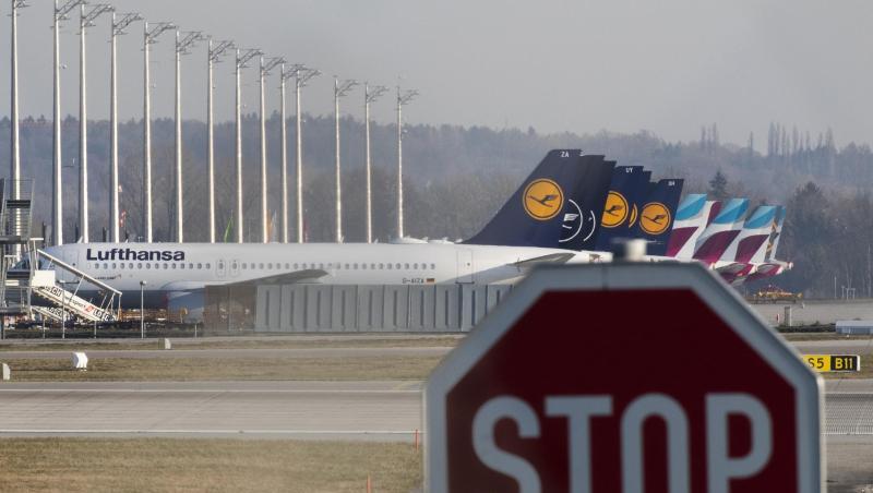 Stillgelegte Flugzeuge der Lufthansa (vorne) und der Lufthansa-Tochter Eurowings stehen auf dem Vorfeld am Flughafen München. Foto: Vasco Garcia/dpa/Archivbild Stillgelegte Flugzeuge der Lufthansa (vorne) und der Lufthansa-Tochter Eurowings stehen auf dem Vorfeld am Flughafen München. Foto: Vasco Garcia/dpa/Archivbild