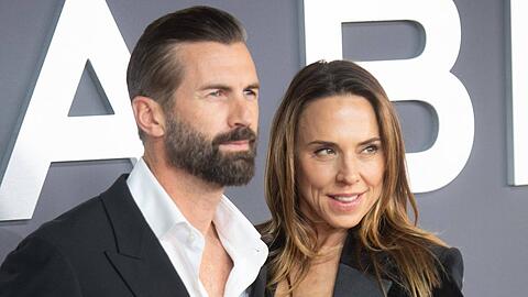 Melanie Chisholm, hier mit ihrem Freund Chris, wurde als Mitglied der Spice Girls unter den Pseudonymen Mel C und Sporty Spice ber&uuml;hmt.