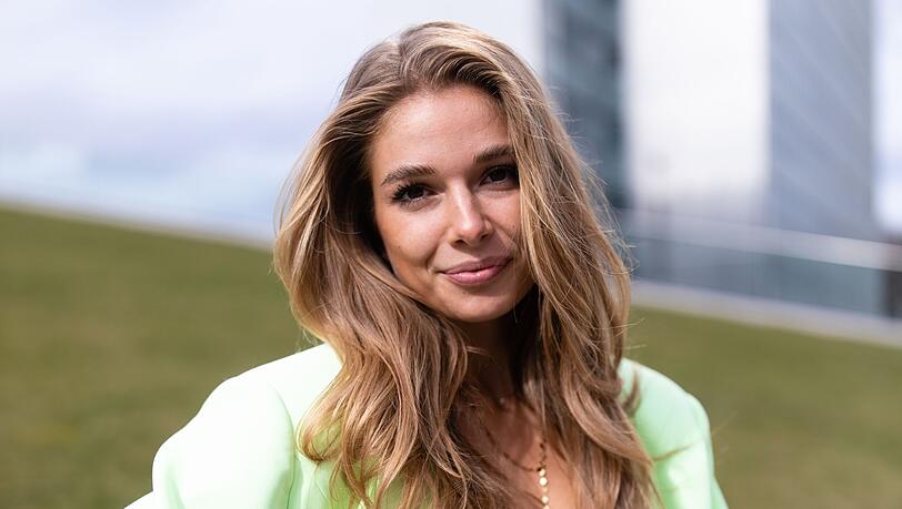 Lola Weippert kann nicht nachvollziehen, dass nur die wenigsten Leute auf Festivals nüchtern bleiben. Lola Weippert kann nicht nachvollziehen, dass nur die wenigsten Leute auf Festivals nüchtern bleiben.