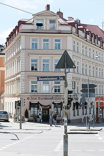 Hingucker: ein Bügeleisenhaus.
