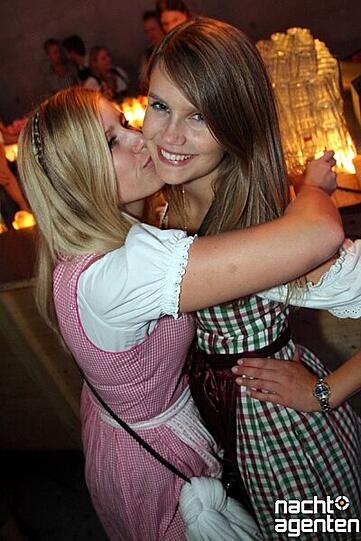 Der Wiesnmarathon am Freitag im neuraum: 16 Tage Wiesn, 16 Tage Party ist das Motto: 
Mehr Bilder gibt's auf www.nachtagenten.de