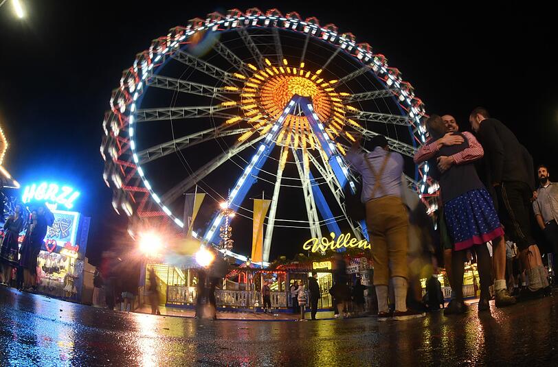 Angeblich ist dieses Jahr weniger los auf der Wiesn!