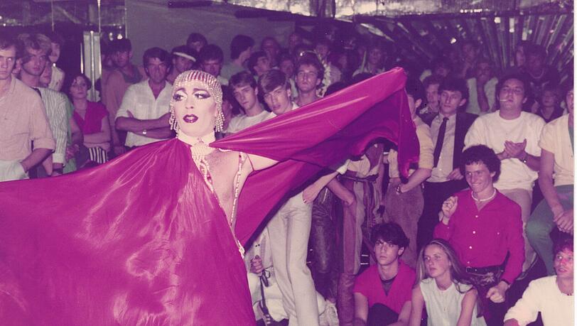 Auch zum Einj&auml;hrigen gab es im NY Club ein rauschendes Fest.